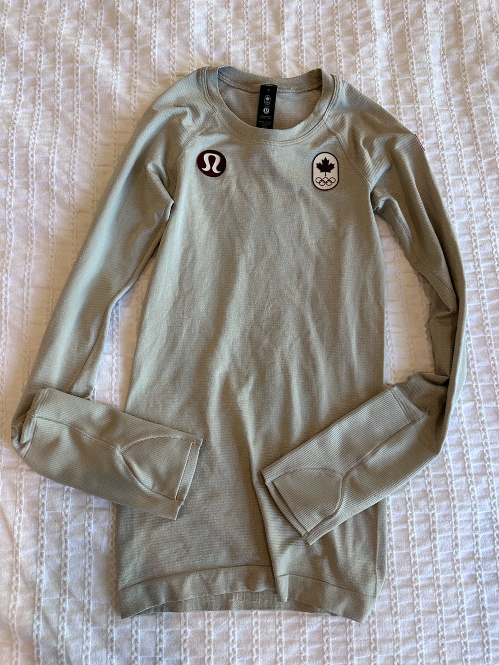 Lululemon - Team Canada Shirt